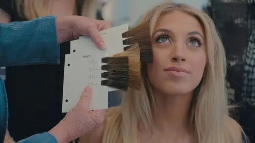 AMERICA'S SWEETHEARTS: Las cheerleaders de los Dallas Cowboys Temporada 1 Episodios 3 • Sub Español