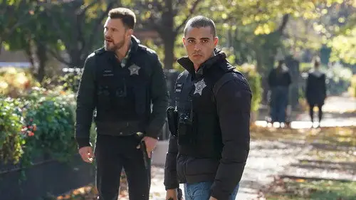 Chicago P.D. Temporada 10 Episodios 10 • Sub Español