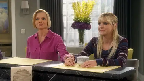 Mom Temporada 4 Episodios 17 • Sub Español