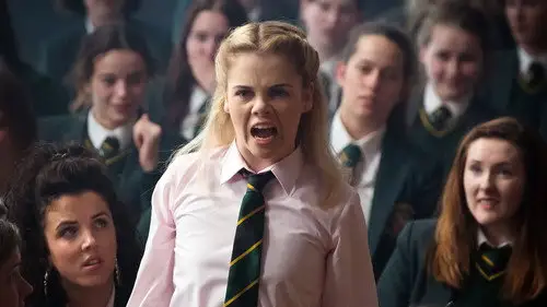 Derry Girls Temporada 1 Episodios 6 • Sub Español