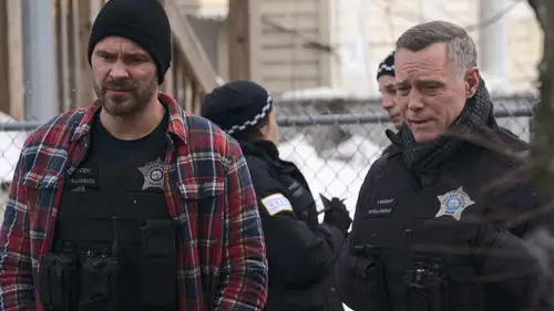 Chicago P.D. Temporada 8 Episodios 10 • Sub Español