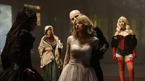 Doom Patrol Temporada 1 Episodios 9 • Sub Español