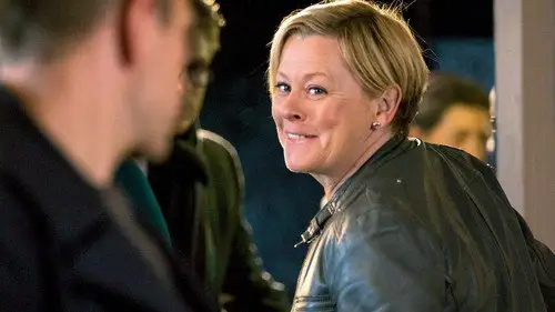 Casualty Temporada 30 Episodios 21 • Sub Español