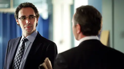 Casualty Temporada 25 Episodios 24 • Sub Español