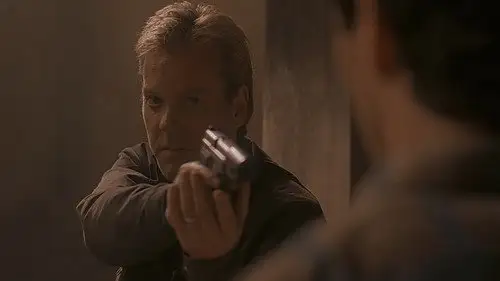 24 Temporada 1 Episodios 12 • Sub Español