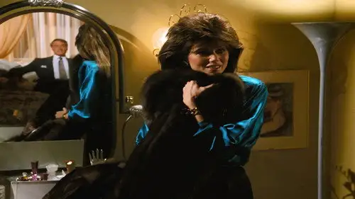 Dallas Temporada 9 Episodios 17 • Sub Español