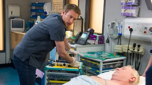 Casualty Temporada 30 Episodios 2 • Sub Español