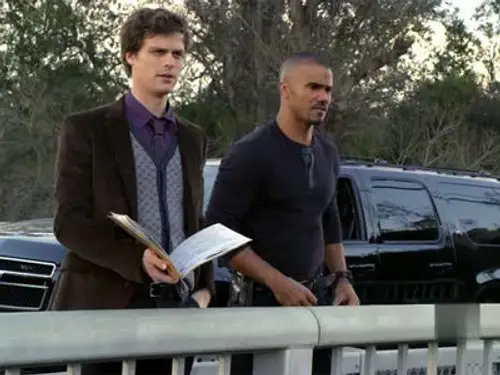 Mentes criminales Temporada 6 Episodios 15 • Sub Español