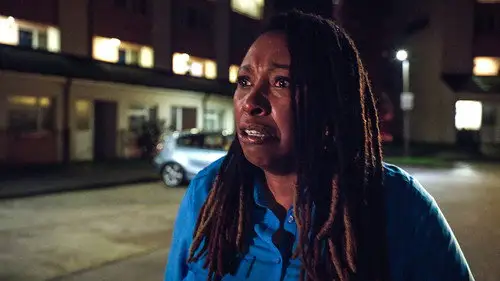 Holby City Temporada 22 Episodios 12 • Sub Español
