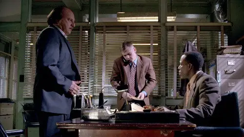 NYPD Blue Temporada 7 Cap 14 • Español Online