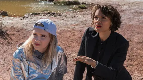 Dziewczyna z doświadczeniem S2E6 • Oglądaj Online