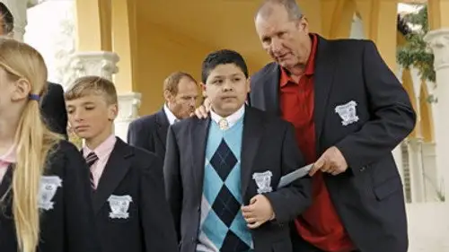 Modern Family Temporada 4 Episodios 19 • Sub Español