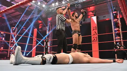 Raw Temporada 28 Episodios 16 • Sub Español