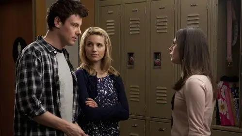 Glee Temporada 2 Episodios 17 • Sub Español