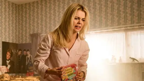 Derry Girls Temporada 1 Episodios 1 • Sub Español