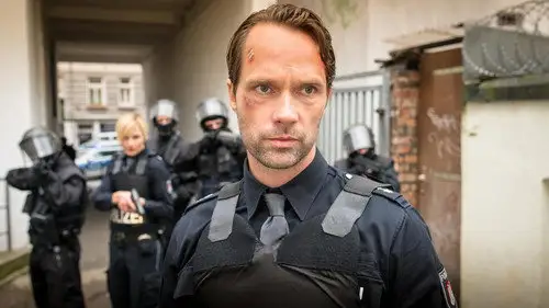 Hamburgo 112 Temporada 11 Episodios 16 • Sub Español