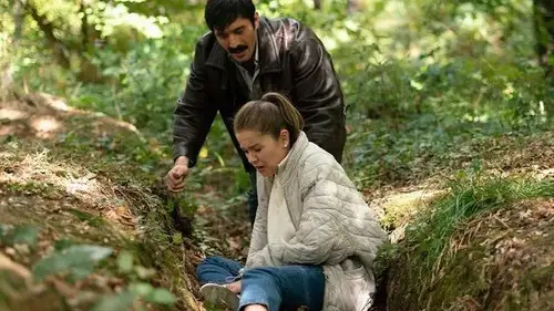 Tras el cristal Temporada 2 Episodios 6 • Sub Español