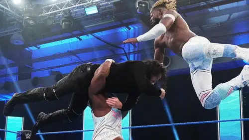 WWE Friday Night SmackDown S22E13 • Oglądaj Online