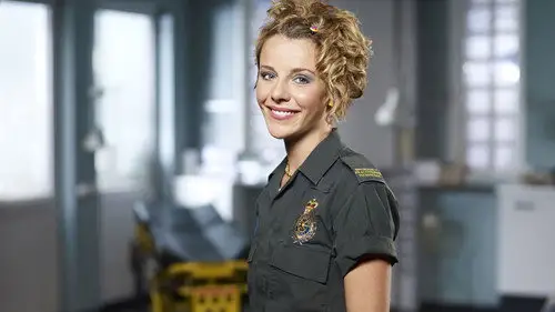 Casualty Temporada 24 Episodios 19 • Sub Español