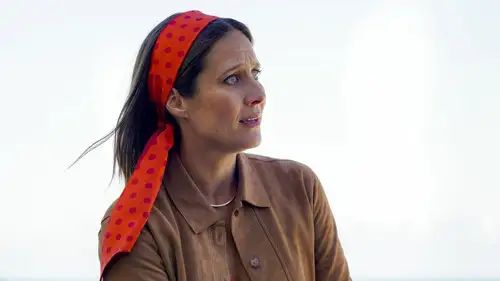 Erica Temporada 1 Episodios 1 • Sub Español