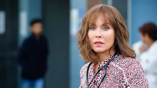 Casualty Temporada 35 Episodios 1 • Sub Español