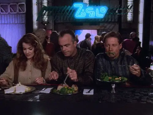Babylon 5 Temporada 2 Episodios 4 • Sub Español