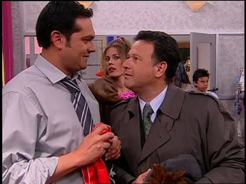 Casados con Hijos [Colombia] Temporada 1 Episodios 12 • Sub Español