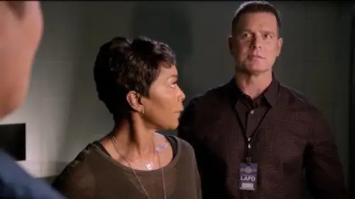 9-1-1 Temporada 2 Episodios 18 • Sub Español