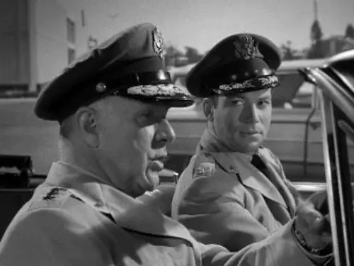 Más allá del límite 1963 Temporada 2 Episodios 2 • Sub Español