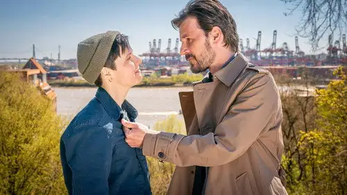 Hamburgo 112 Temporada 17 Episodios 14 • Sub Español