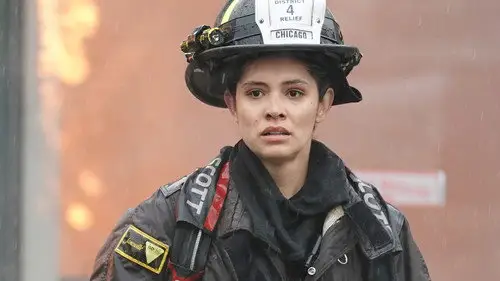 Chicago Fire Temporada 9 Episodios 15 • Sub Español
