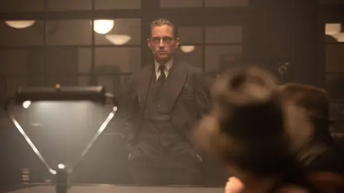 Babylon Berlin Temporada 4 Episodios 10 • Sub Español