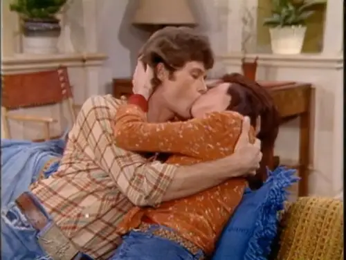 One Day at a Time Temporada 2 Episodios 1 • Sub Español