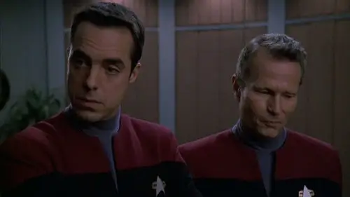 Star Trek: Voyager Temporada 5 Episodios 25 • Sub Español