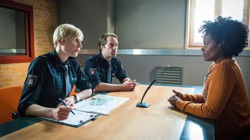 Hamburgo 112 Temporada 11 Episodios 17 • Sub Español