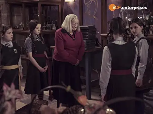 La peor bruja Temporada 1 Episodios 8 • Sub Español