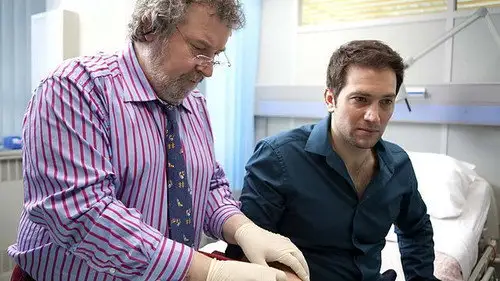 Holby City Temporada 12 Episodios 25 • Sub Español