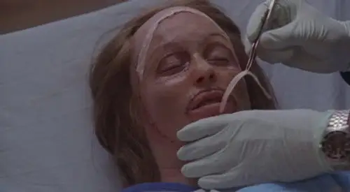 Nip/Tuck, a golpe de bisturí Temporada 3 Episodios 9 • Sub Español