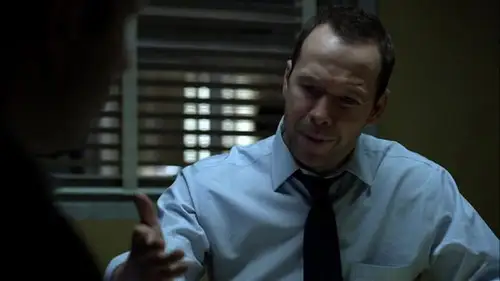 Familia de policías Temporada 4 Episodios 15 • Sub Español