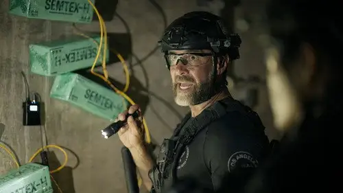S.W.A.T.: Los hombres de Harrelson Temporada 8 Episodios 4 • Sub Español