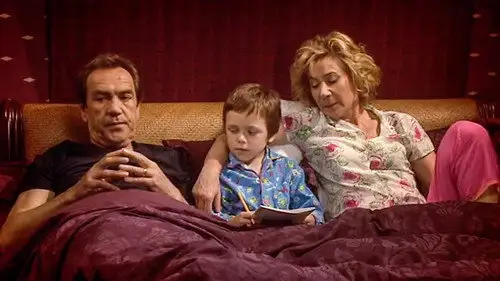 My Family Temporada 9 Episodios 9 • Sub Español