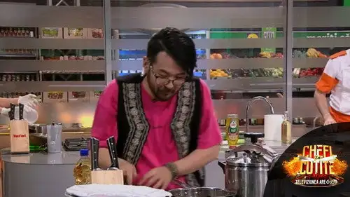 Chefi la cuțite Temporada 12 Episodios 22 • Sub Español