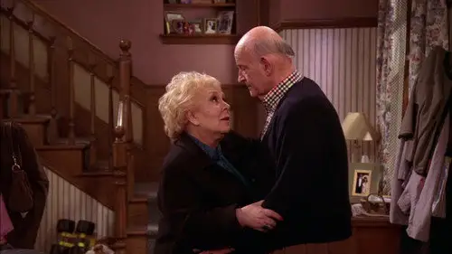 Todo el mundo quiere a Raymond Temporada 9 Episodios 12 • Sub Español