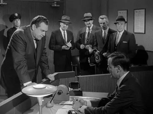 Perry Mason Temporada 9 Episodios 17 • Sub Español