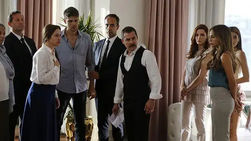 Ciudad cruel Temporada 2 Episodios 1 • Sub Español