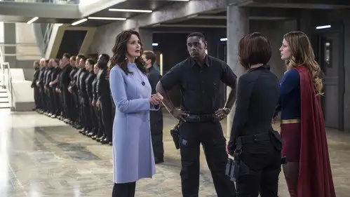 Supergirl Temporada 2 Episodios 3 • Sub Español