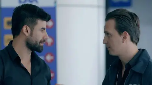 La piloto Temporada 2 Episodios 8 • Sub Español