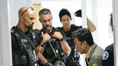 S.W.A.T.: Los hombres de Harrelson Temporada 3 Episodios 2 • Sub Español