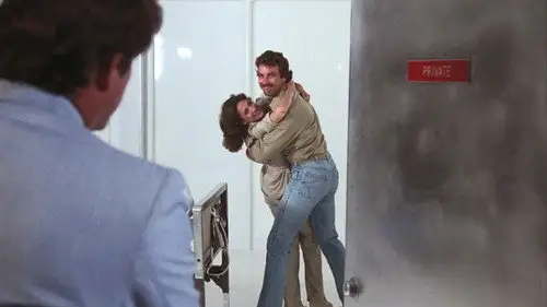 Magnum 1980 Temporada 2 Episodios 12 • Sub Español