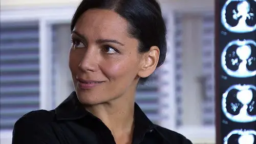Holby City Temporada 14 Episodios 17 • Sub Español